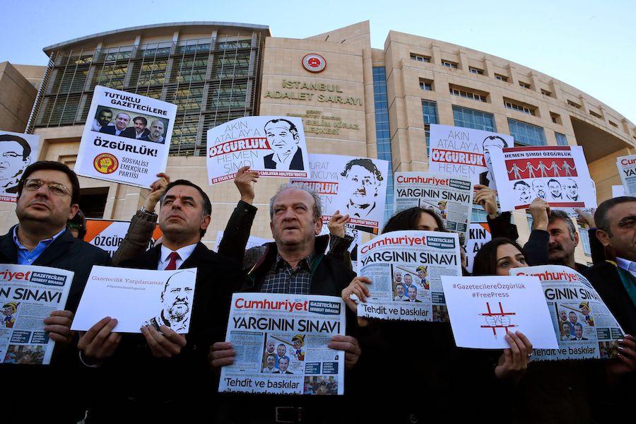 Demonstrators outside Istanbul court Demonstrators outside Istanbul court